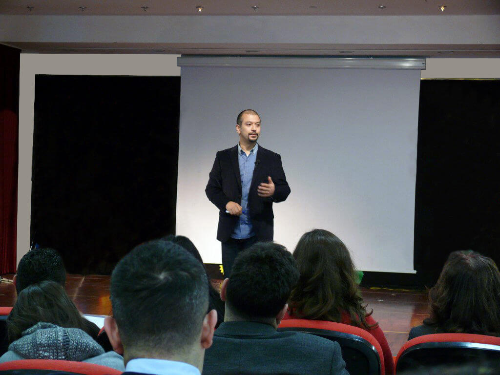 Taşkın Köksalan facilitating an NLP training group in Ankara